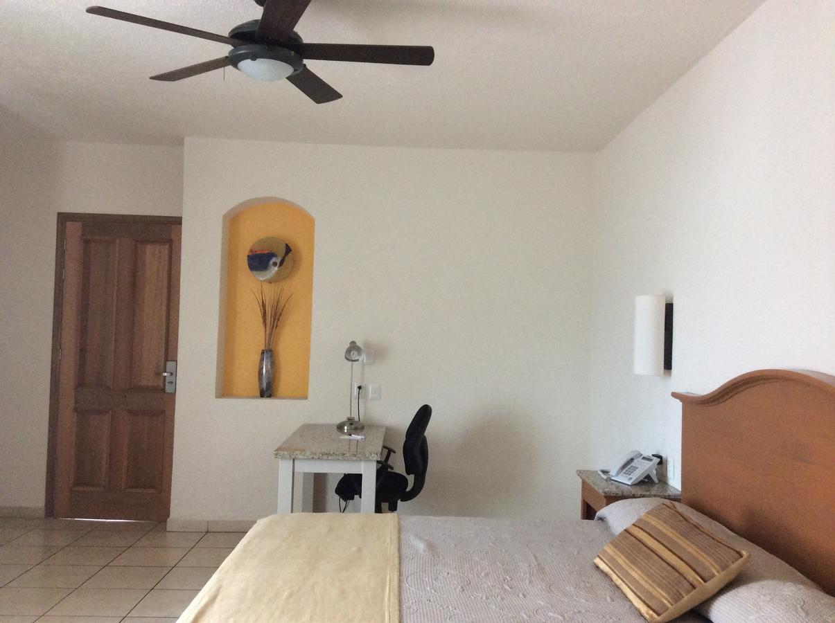 Hotel Fuerte Real Ciudad Guzman Cameră foto