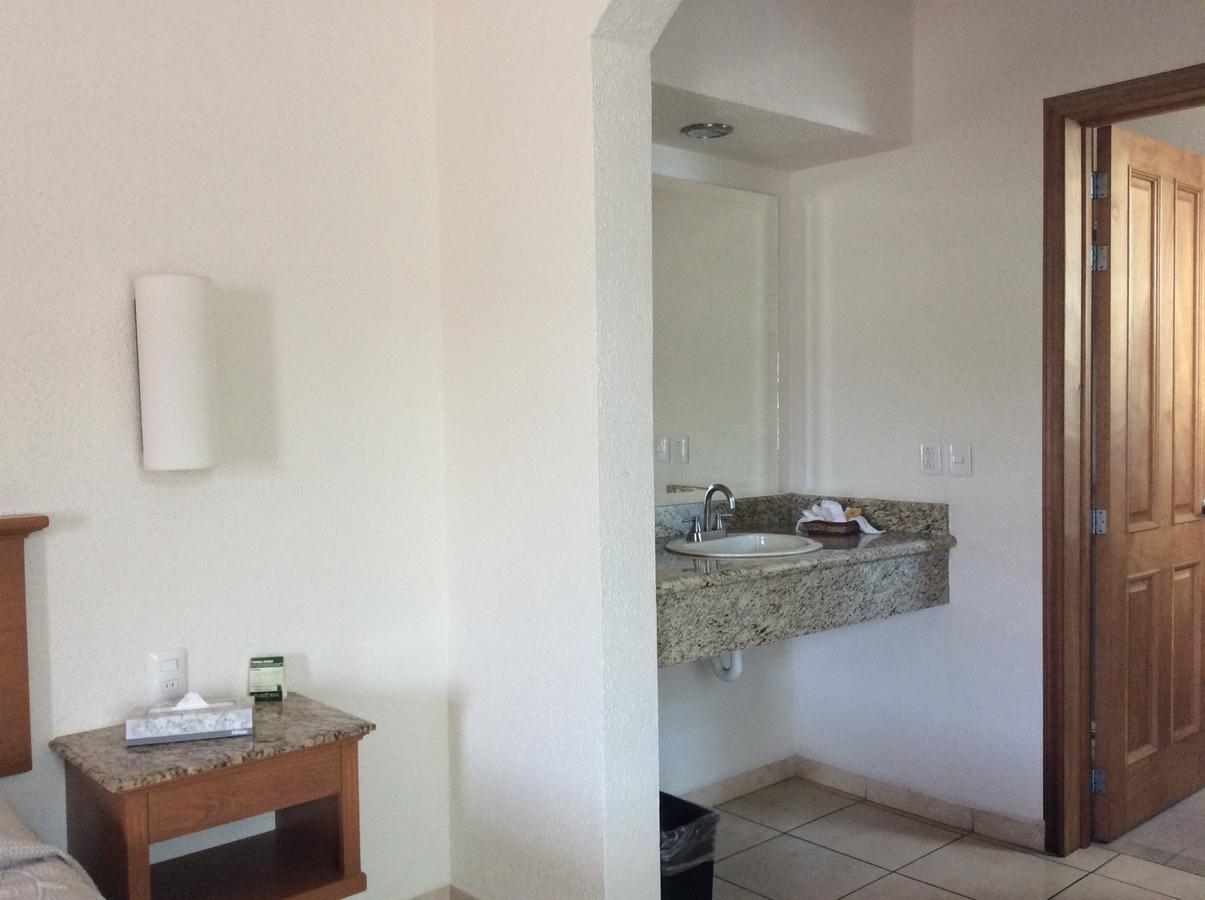 Hotel Fuerte Real Ciudad Guzman Cameră foto